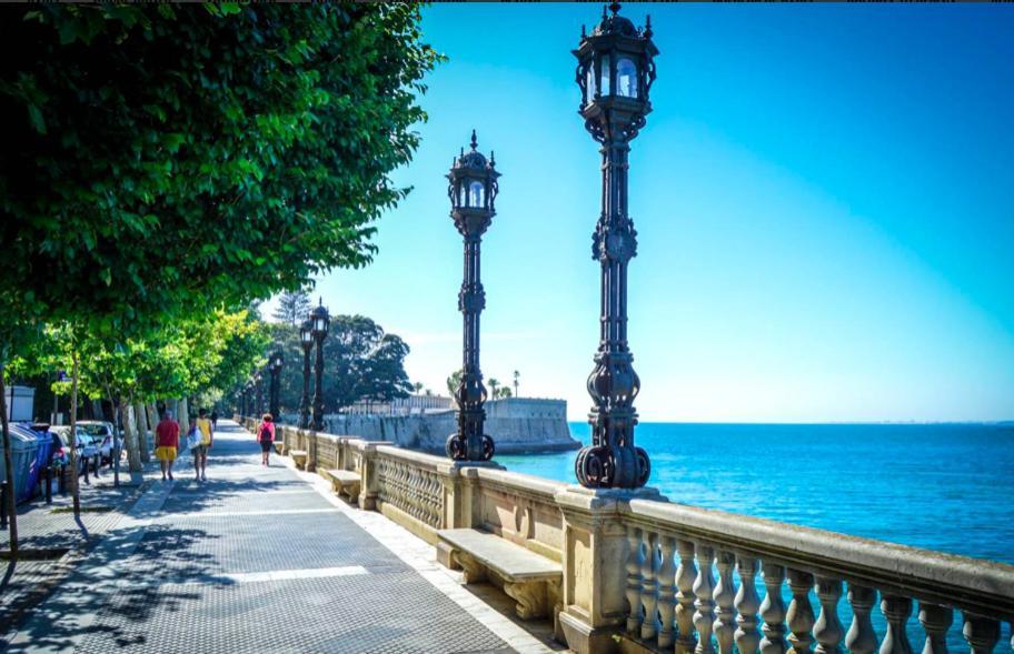 Bonito Apartamento Junto Al Gran Teatro Falla Cádiz Exterior foto
