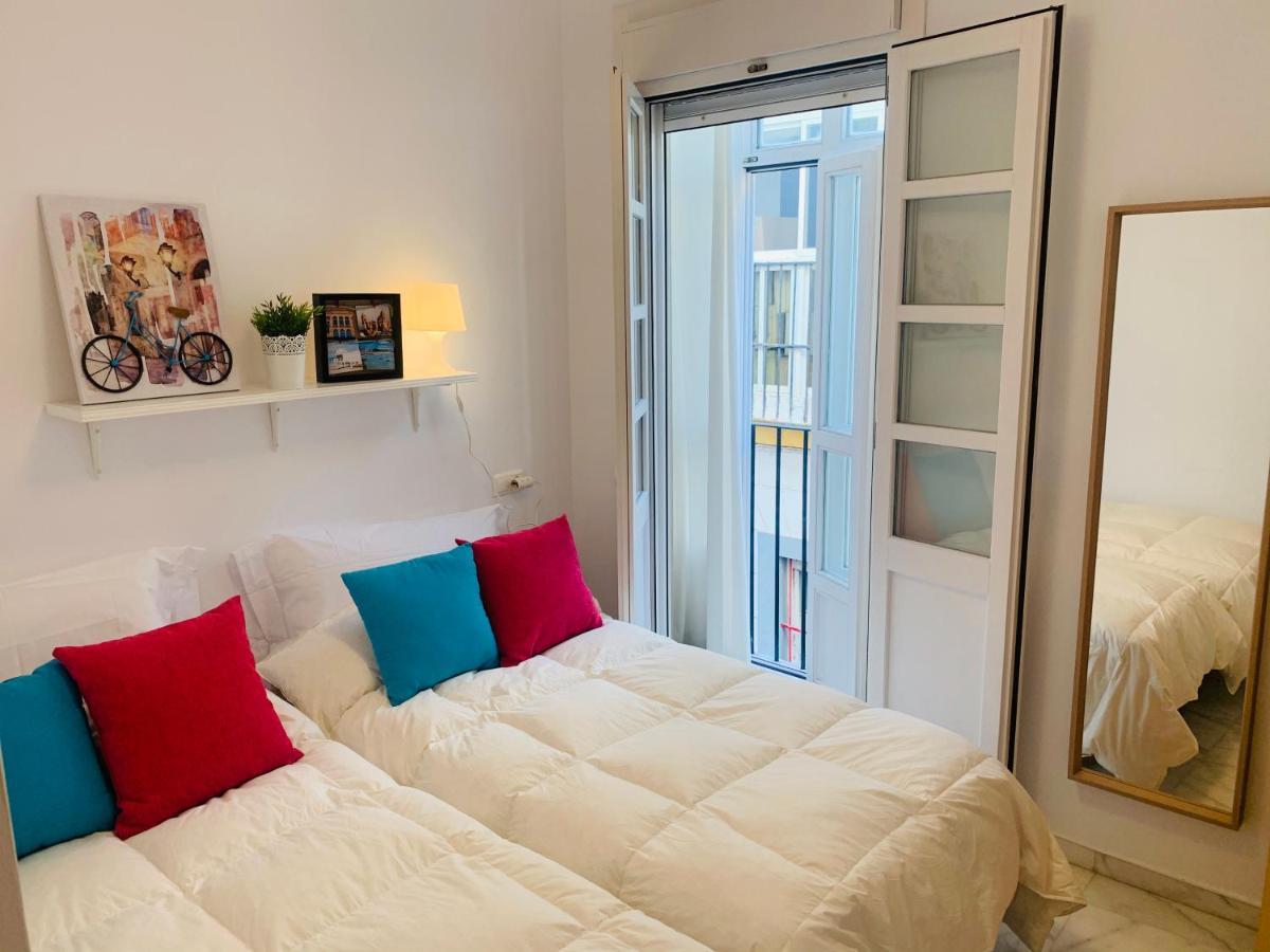 Bonito Apartamento Junto Al Gran Teatro Falla Cádiz Exterior foto